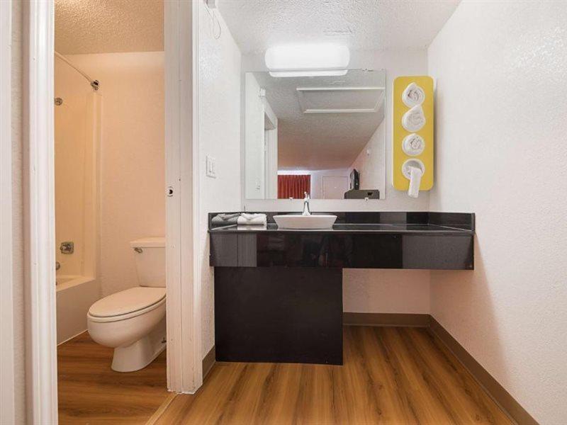 Motel 6-Hamburg, Ny מראה חיצוני תמונה