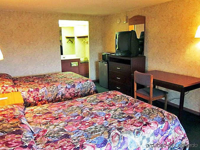 Motel 6-Hamburg, Ny מראה חיצוני תמונה